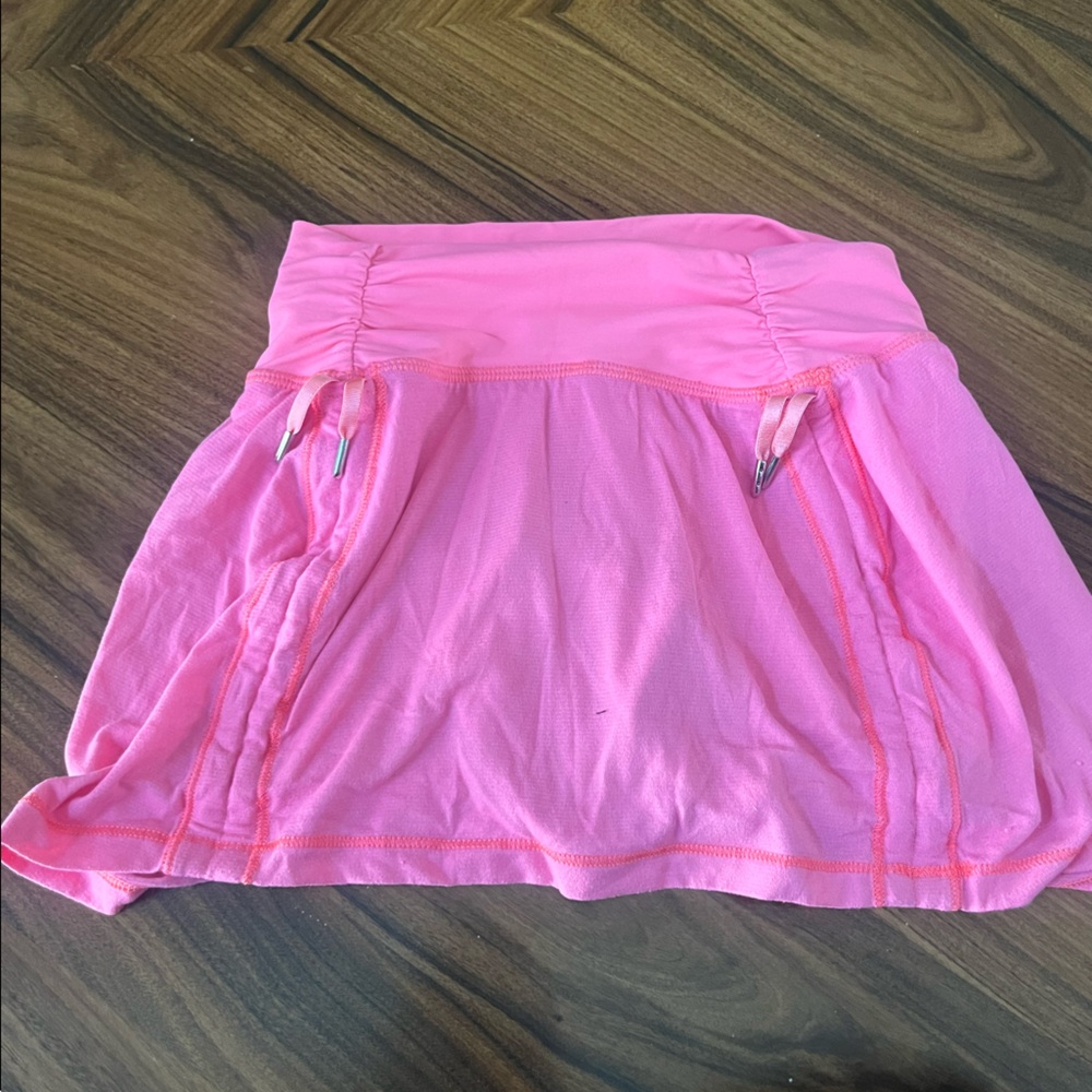 Pink lululemon skirt, size 2